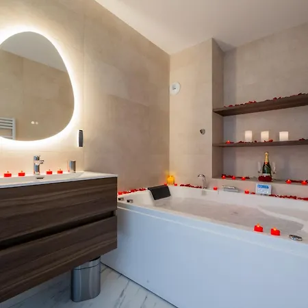 L'escapade Indigo - Balneo - Sauna Appartement *