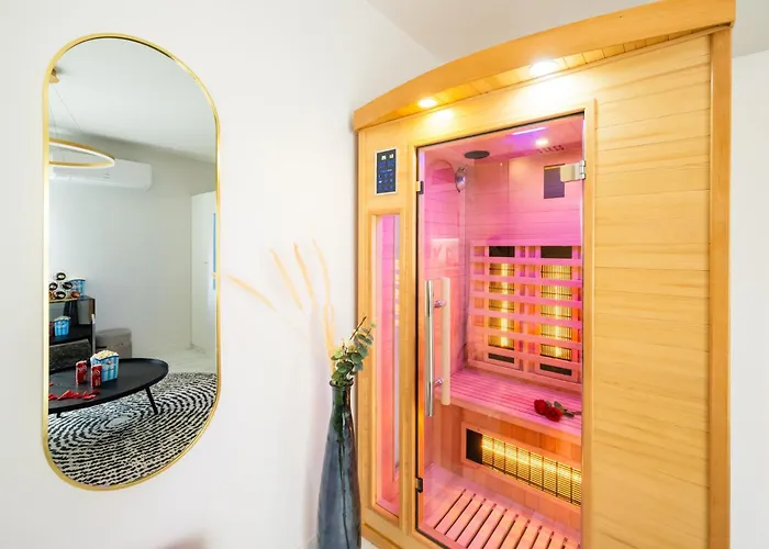 L'escapade Indigo - Balneo - Sauna Apartman *